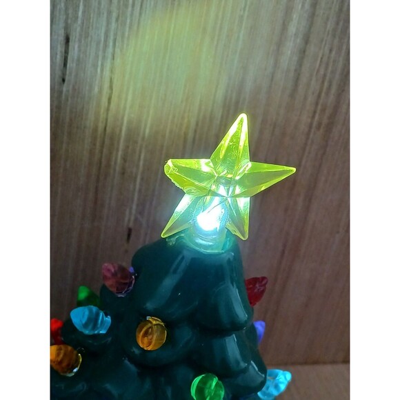 Mini Ceramic Christmas Tree with Lights & Star - small flaw - battery operated - Picture 3 of 14
